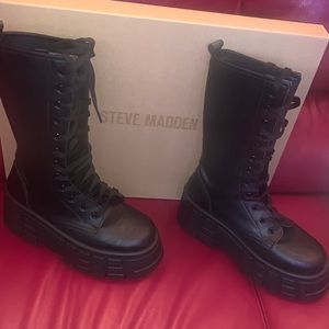 Steve Madden Platform Combat boots